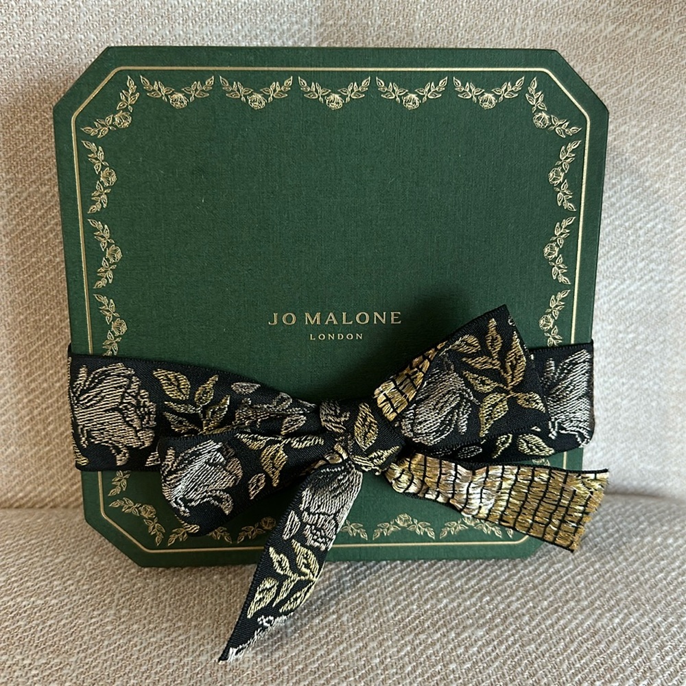 EXCLUSIVE & RARE - Jo Malone green New Mementos box - empty from London UK